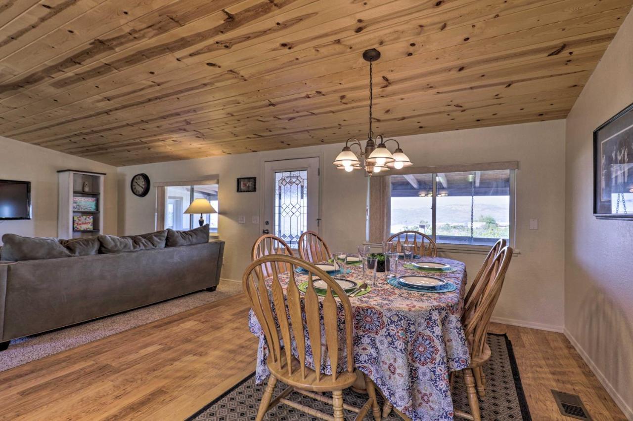 Rustic Bullhead City Retreat With Porch And Views Extérieur photo