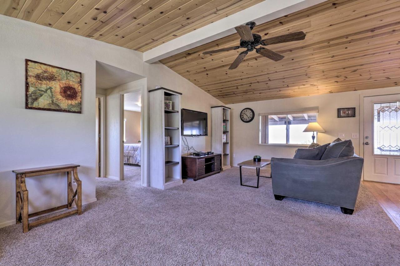 Rustic Bullhead City Retreat With Porch And Views Extérieur photo
