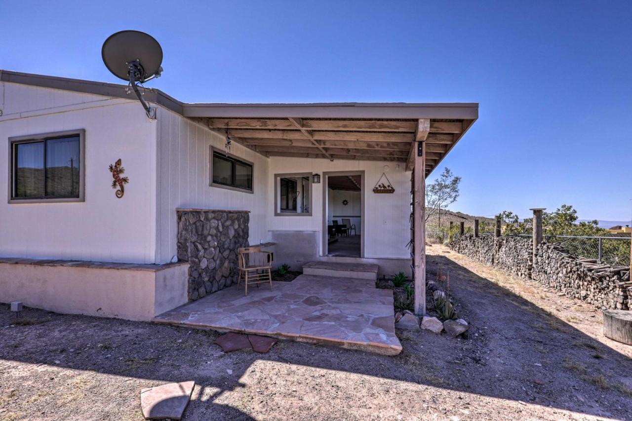 Rustic Bullhead City Retreat With Porch And Views Extérieur photo